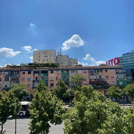 Eq Τίρανα